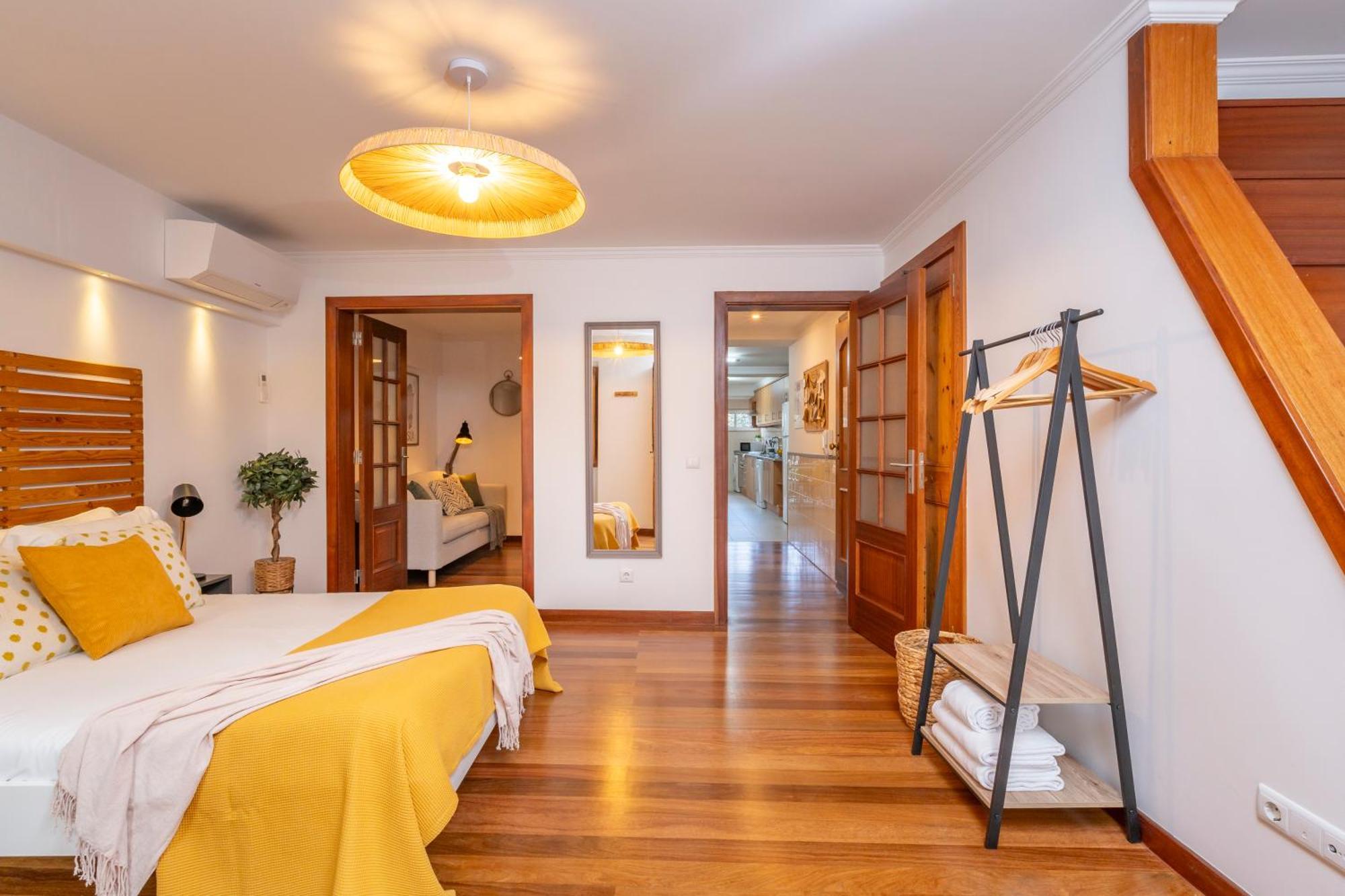 Superb Apartments Overlooking Graca In Лиссабон Номер фото