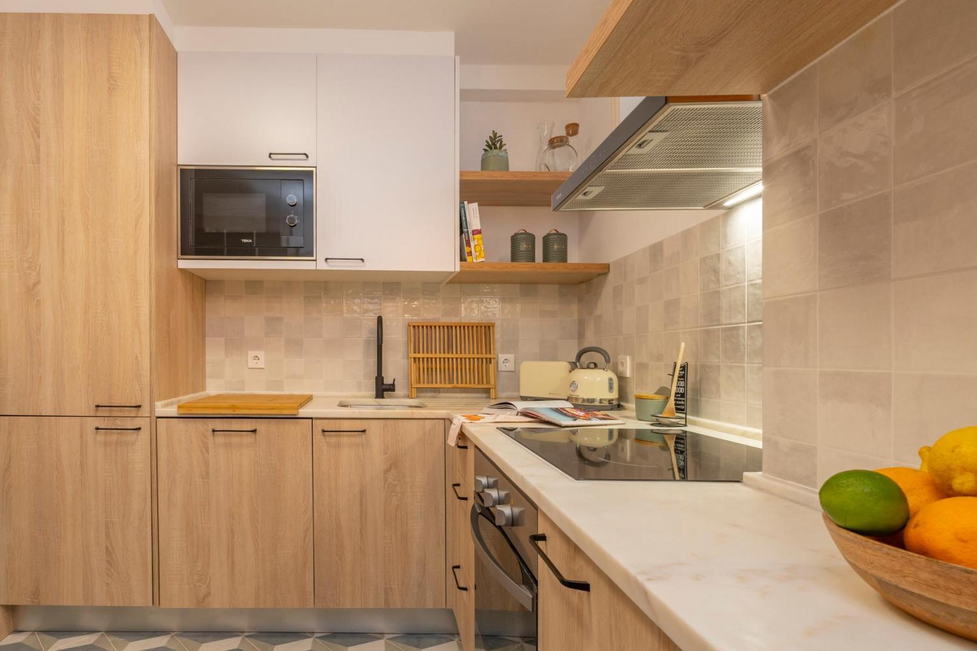 Superb Apartments Overlooking Graca In Лиссабон Номер фото